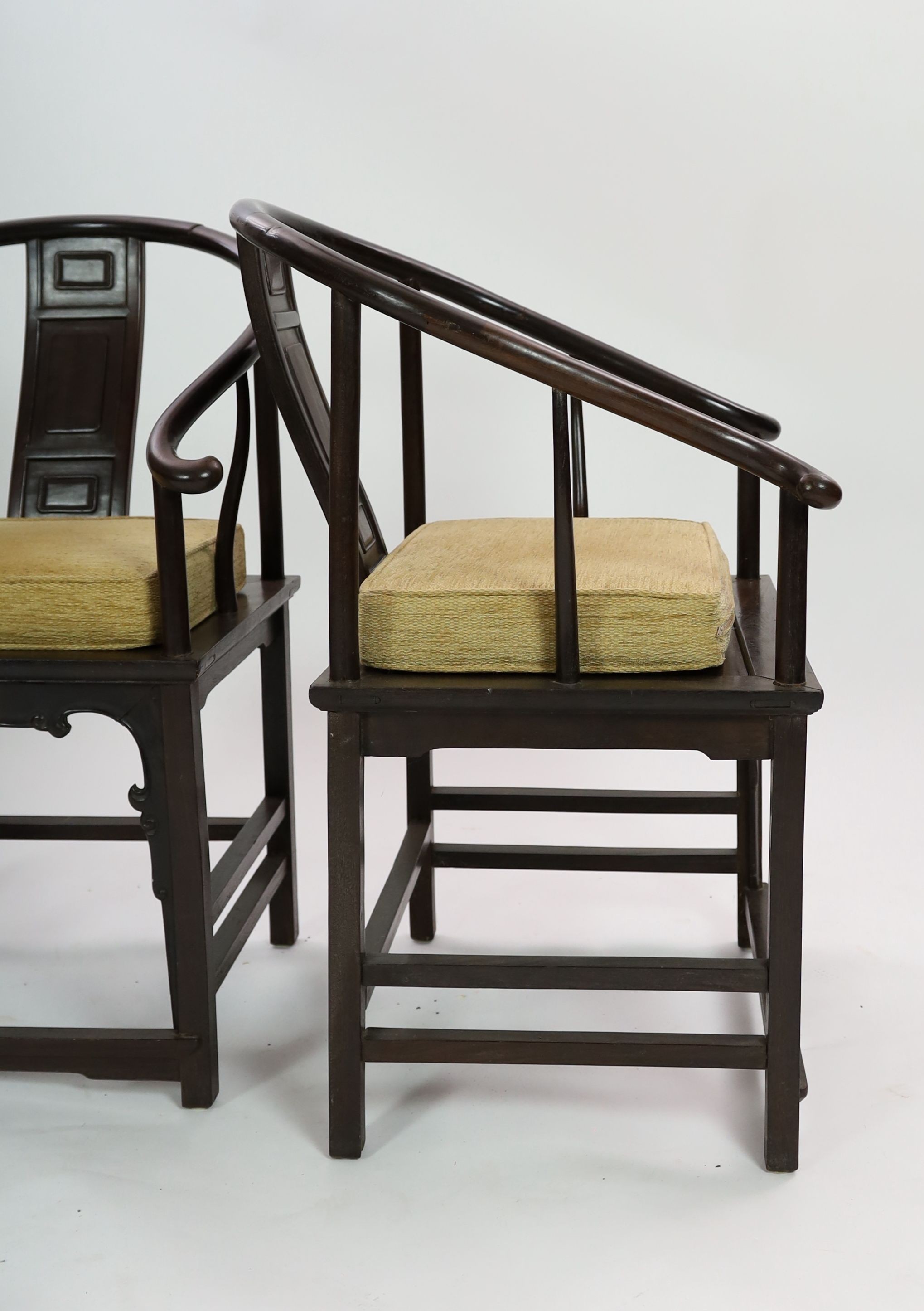 A pair of Chinese tielimu horseshoe-back armchairs, 18th/19th century